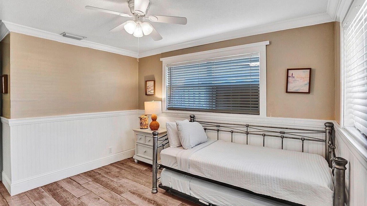 Photo of Bedroom in Garden Isles