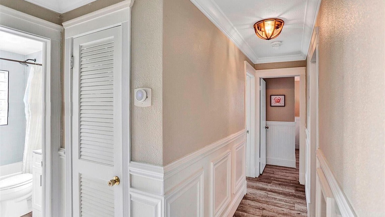 Photo of Bathroom in Garden Isles