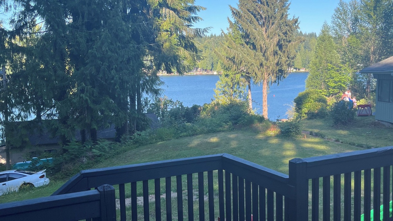 Photo of Outdoor in Lake Roesiger