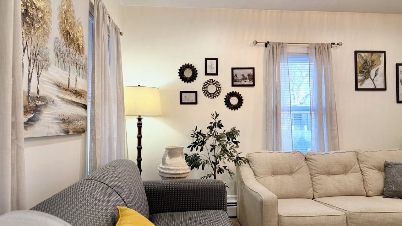 Photo of Livingroom in Cranston