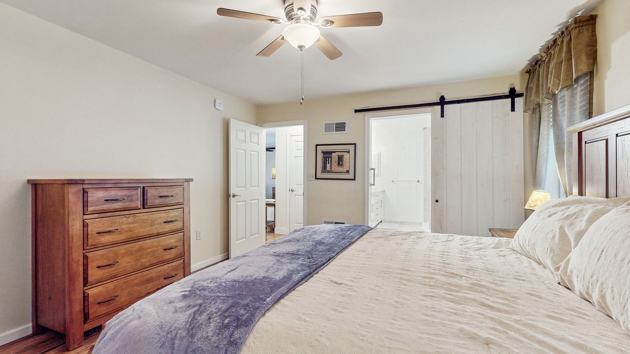 Photo of Bedroom in Arlington