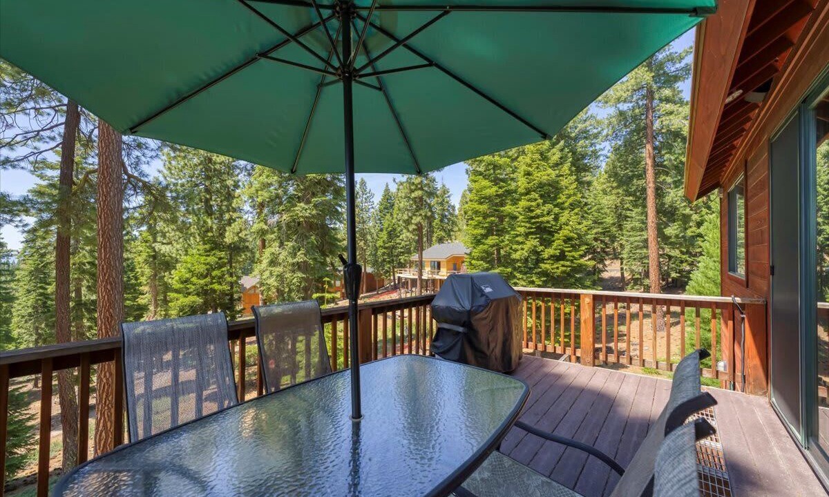 Photo of Outdoor in Kingswood Estates