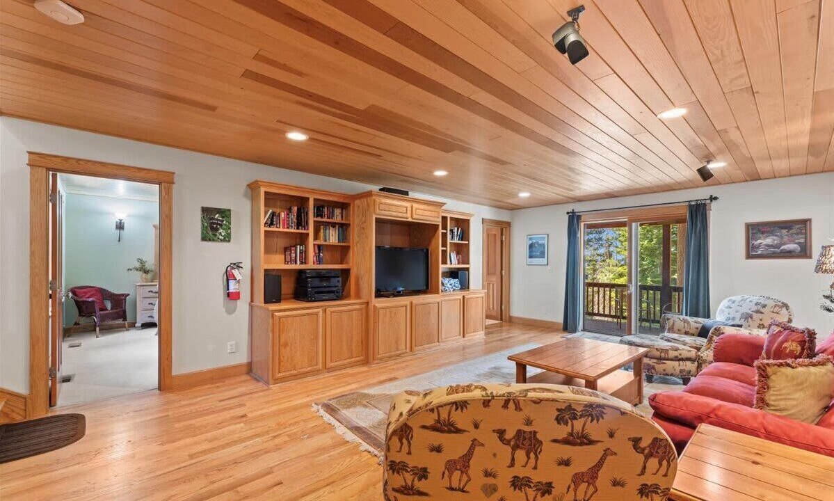 Photo of Bedroom in Kingswood Estates