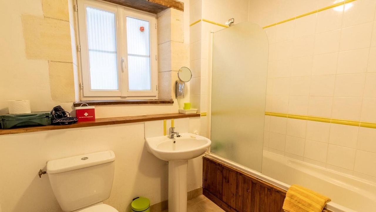 Photo of Bathroom in Gemozac