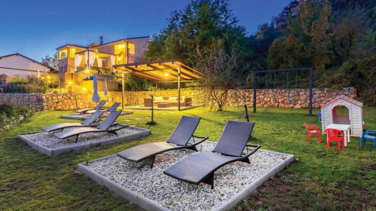 Photo of Outdoor in Obrs