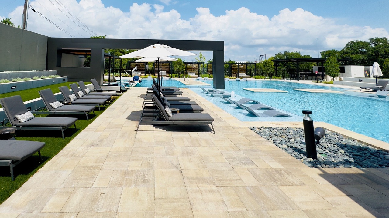 Photo of Outdoor in McNeil