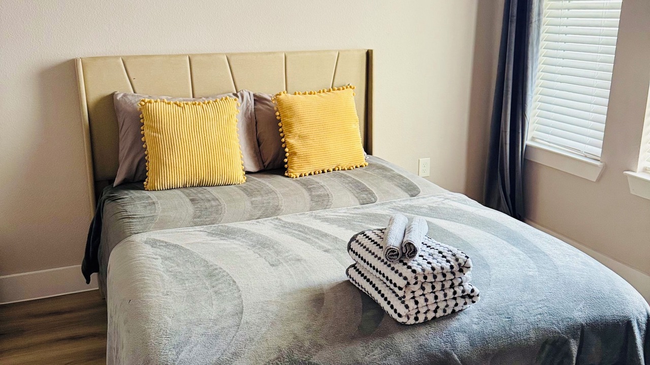 Photo of Bedroom in McNeil