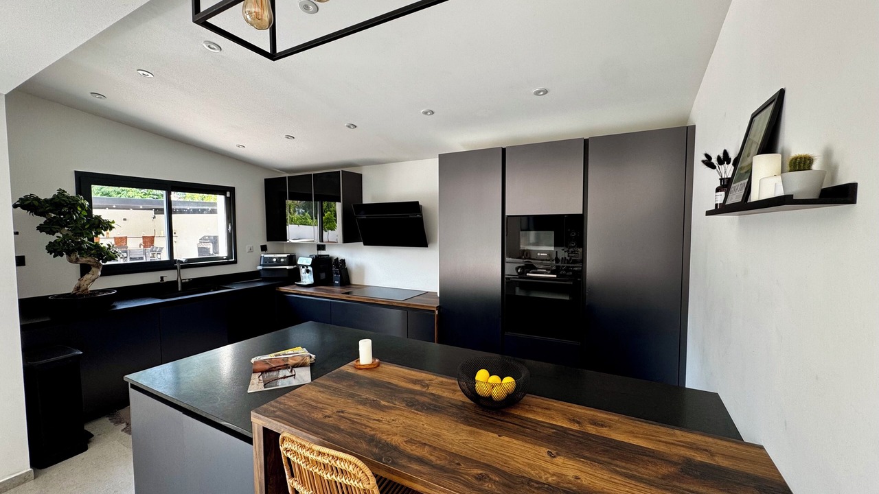 Photo of Kitchen in La Valette-du-Var