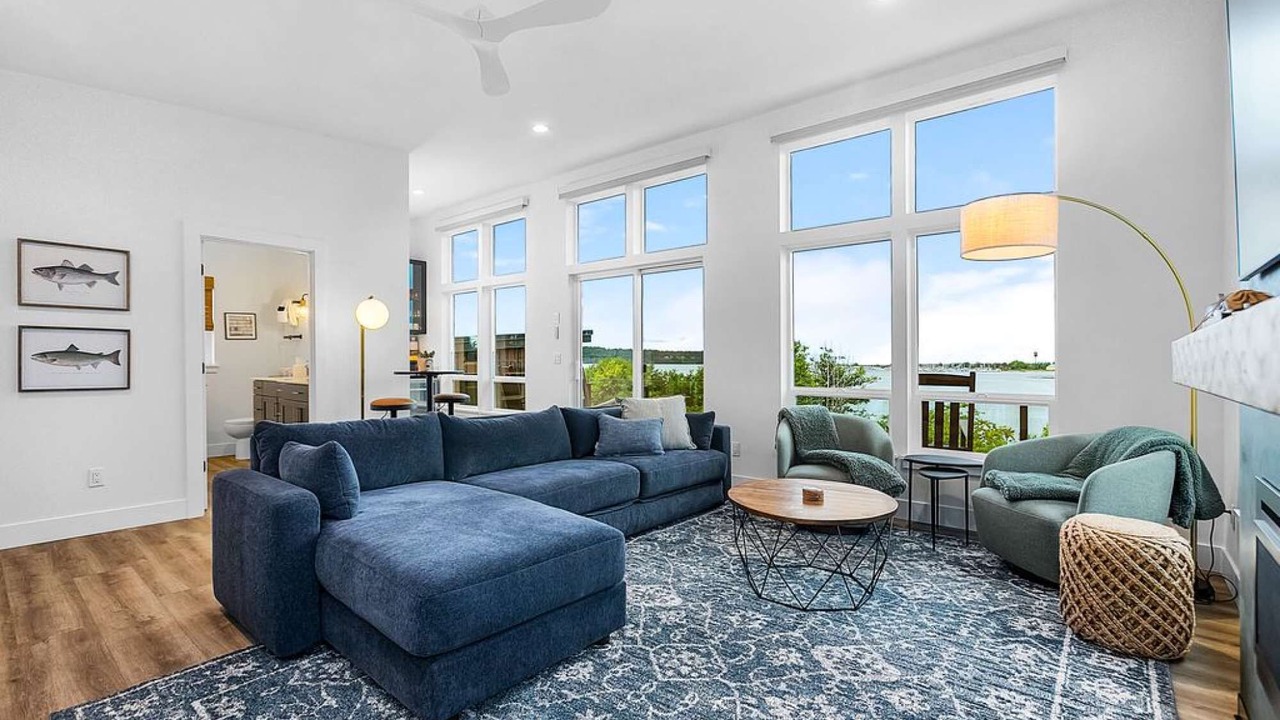 Photo of Livingroom in Blaine