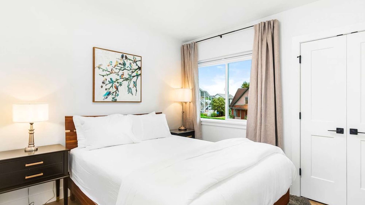 Photo of Bedroom in Blaine