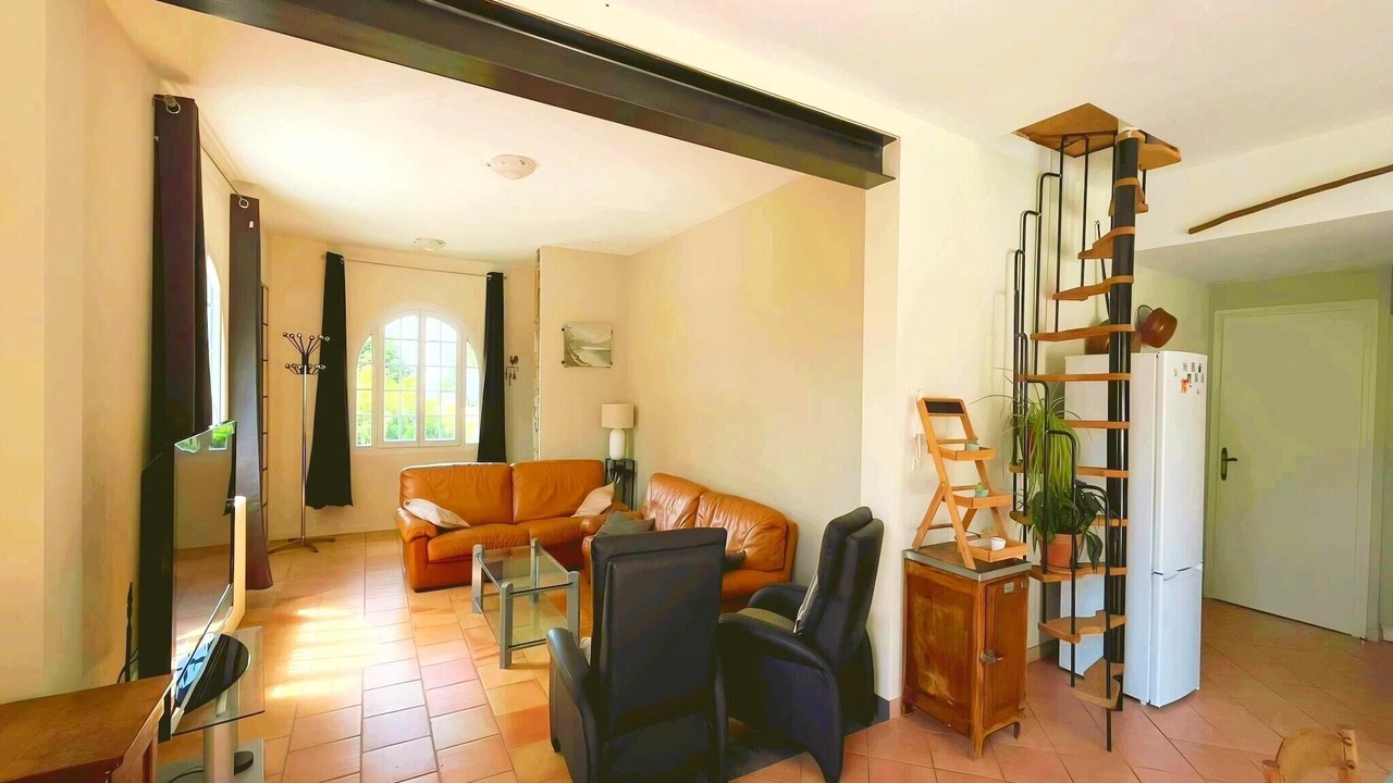 Photo of Livingroom in Saint-Denis