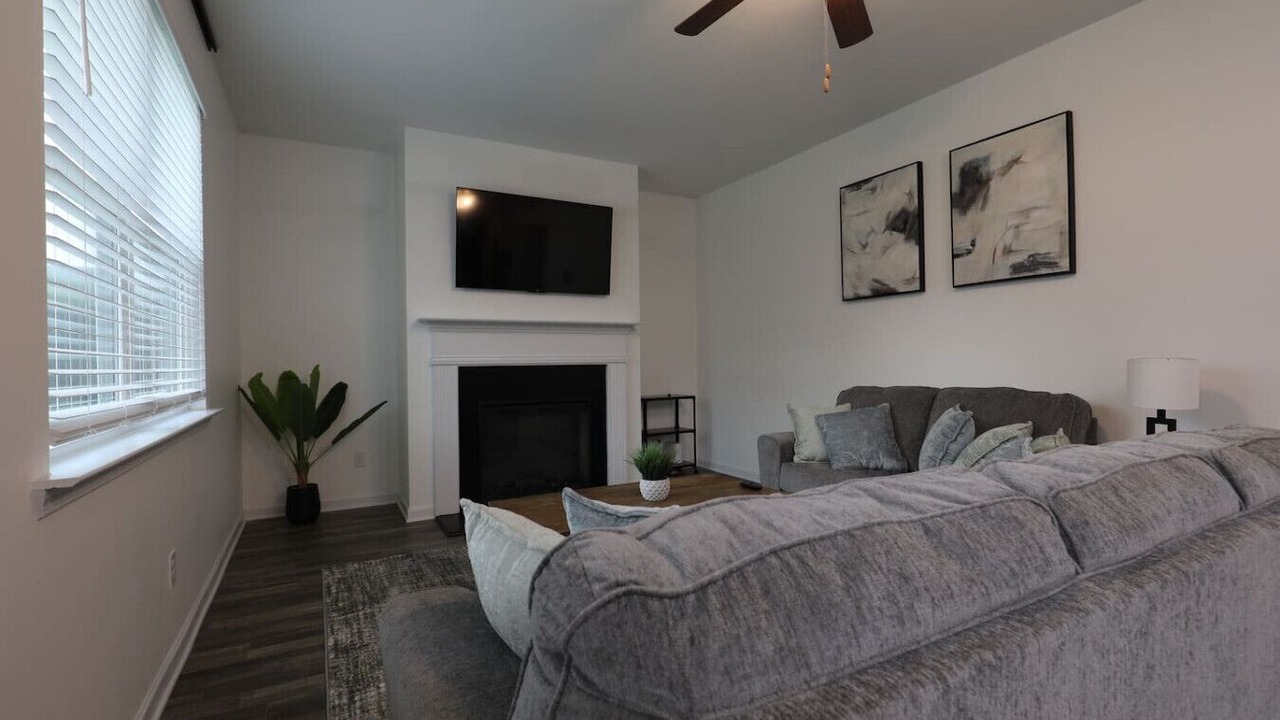 Photo of Livingroom in Union City