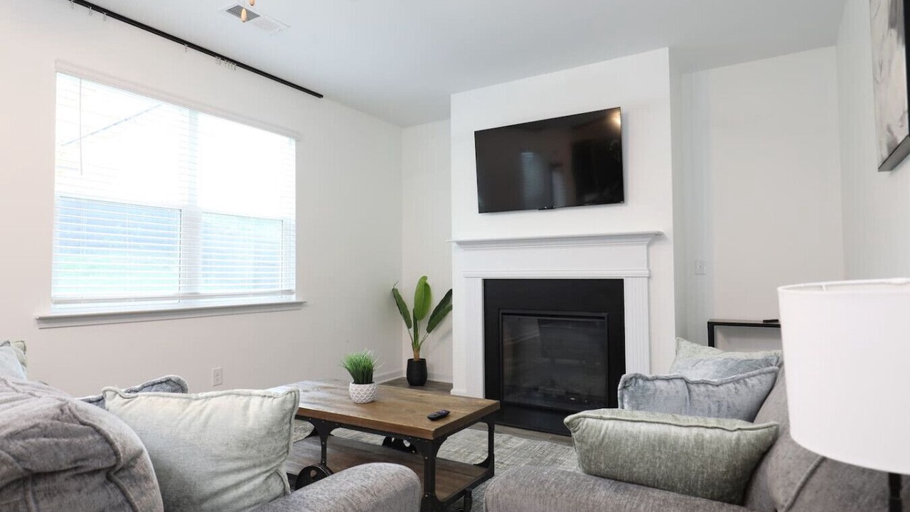 Photo of Livingroom in Union City