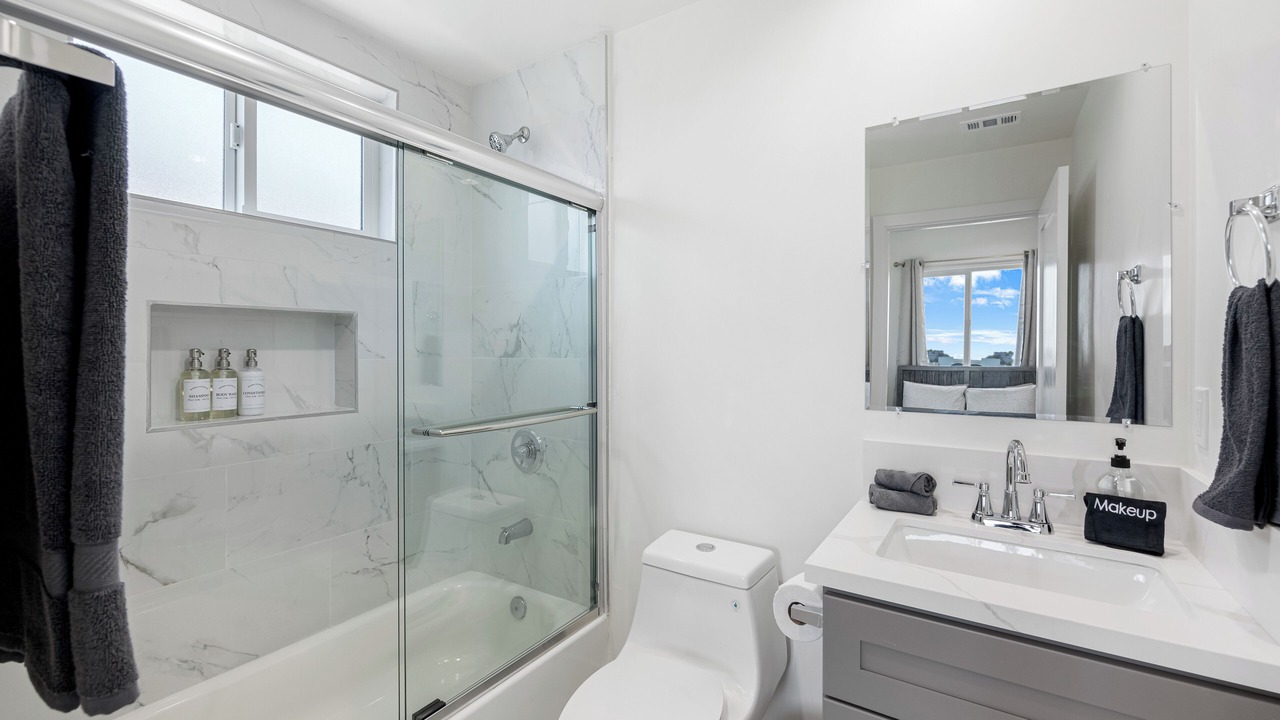 Photo of Bathroom in Wilshire