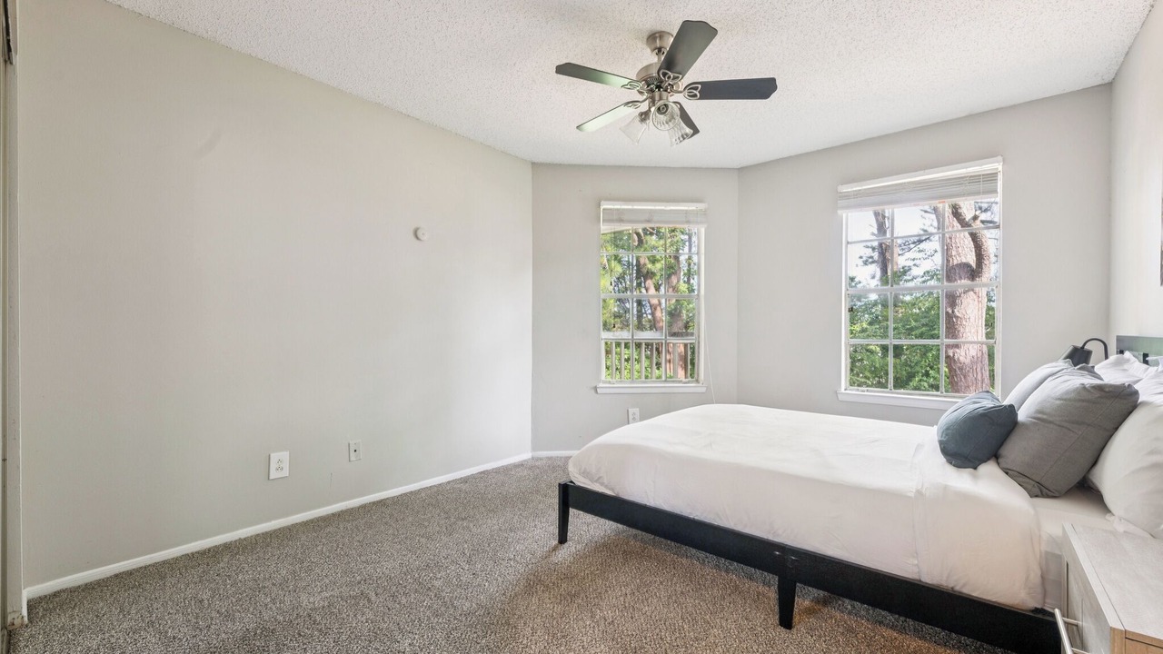 Photo of Bedroom in Huntsville