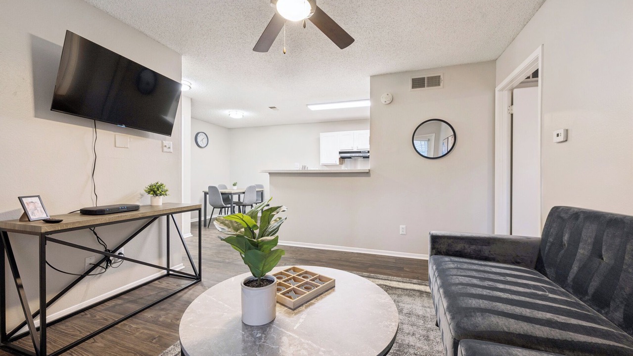 Photo of Livingroom in Huntsville