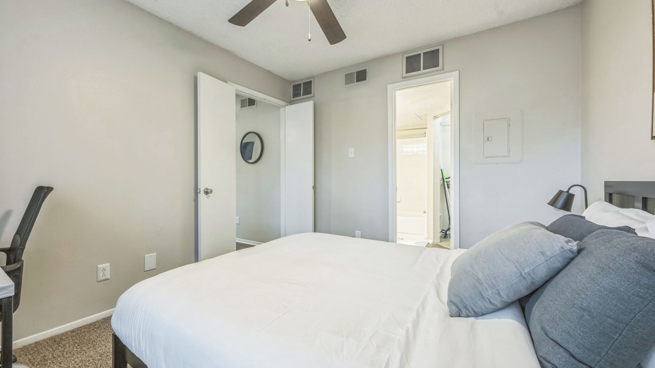 Photo of Bedroom in Huntsville