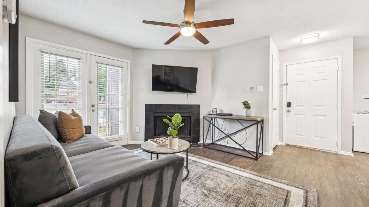 Photo of Livingroom in Huntsville