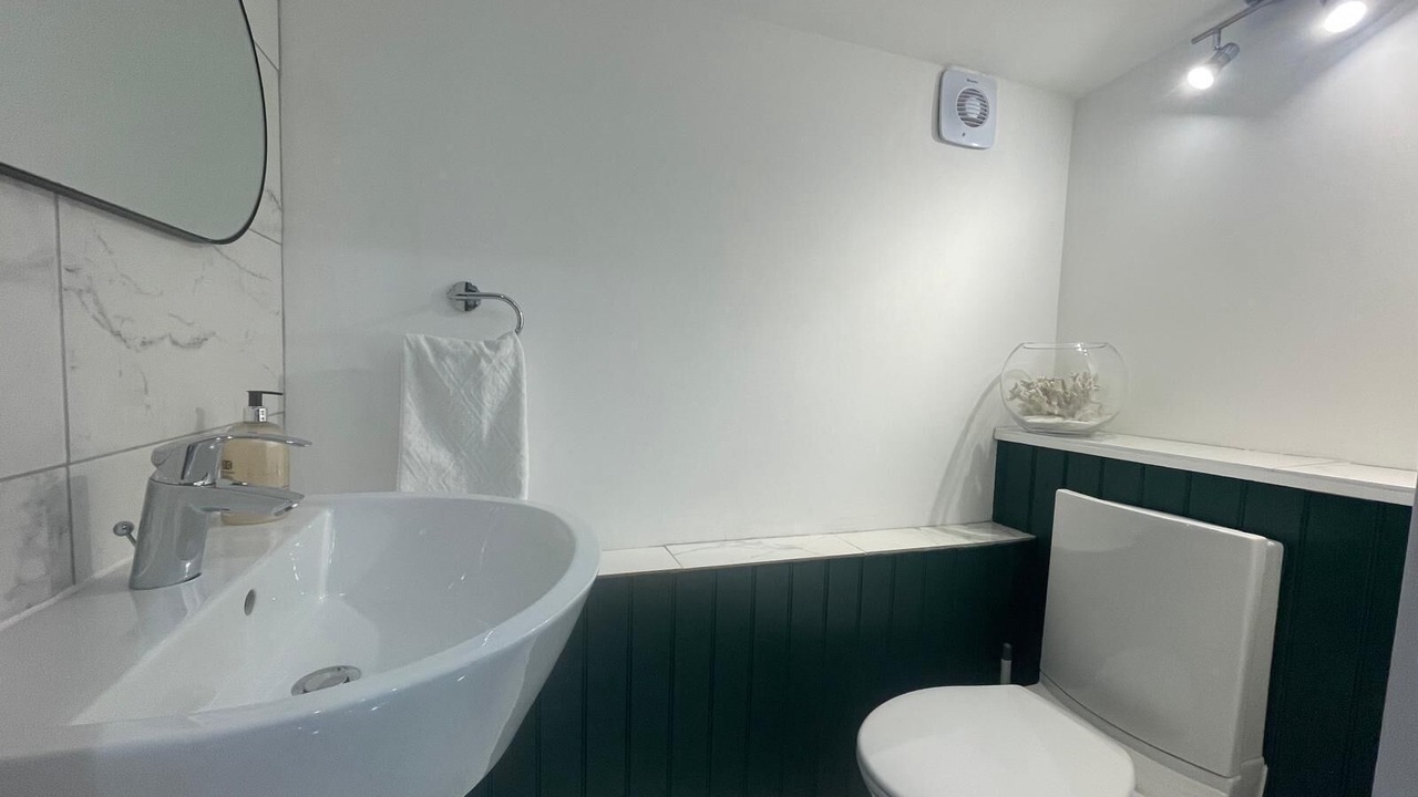 Photo of Bathroom in Worth