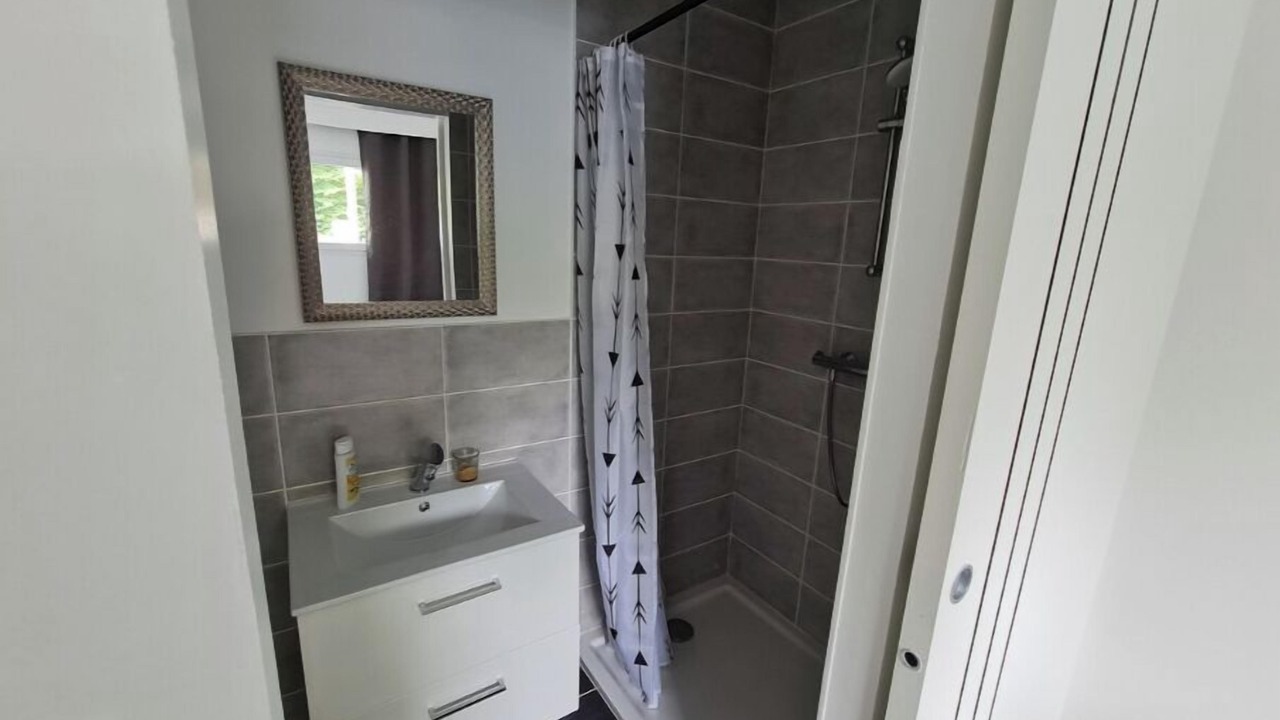 Photo of Bathroom in Pornichet