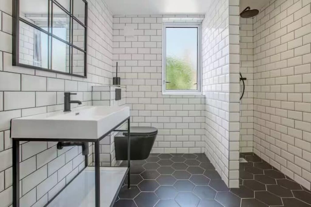 Photo of Bathroom in Blackpool Town Center