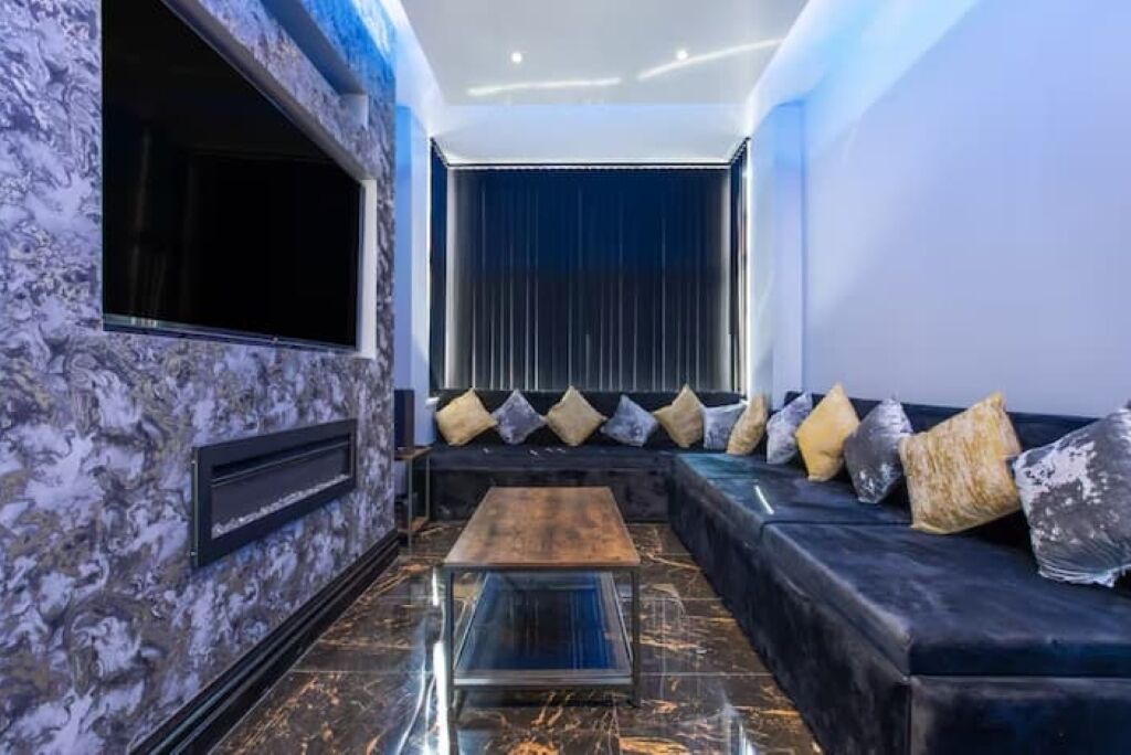 Photo of Livingroom in Blackpool Town Center