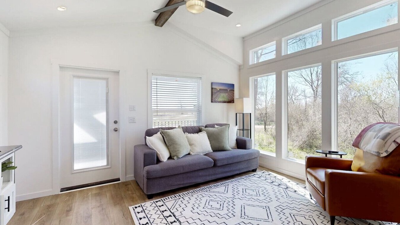 Photo of Livingroom in Somerville