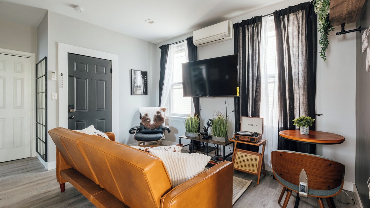 Photo of Livingroom in Jersey City