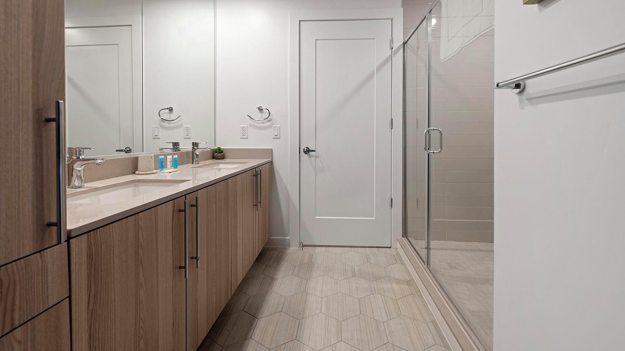Photo of Bathroom in Baileys Crossroads