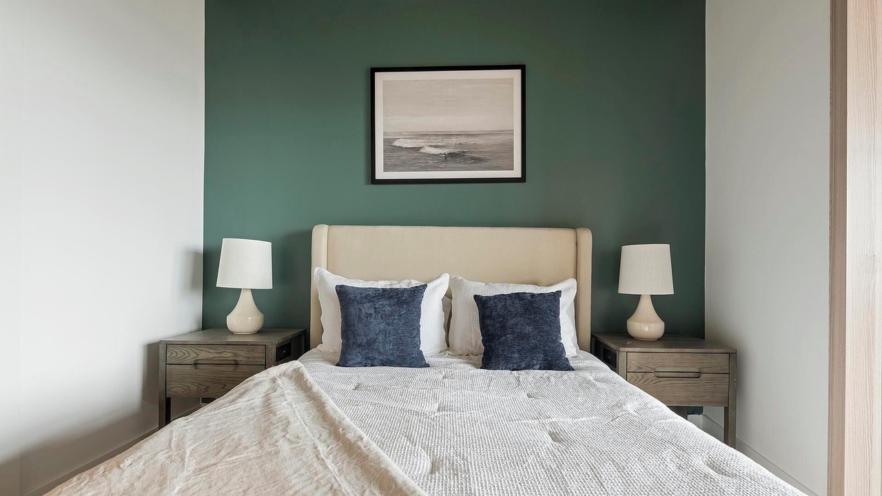 Photo of Bedroom in Baileys Crossroads