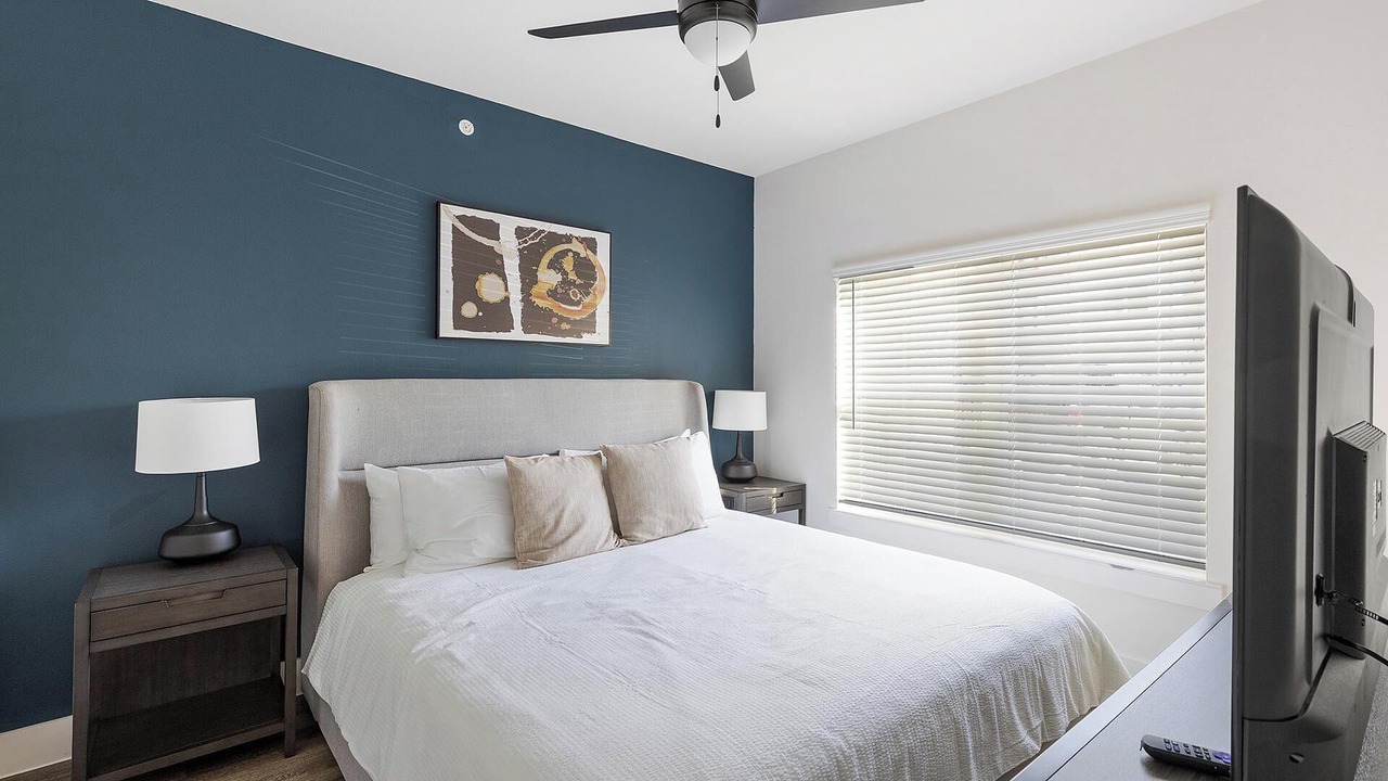Photo of Bedroom in Venus