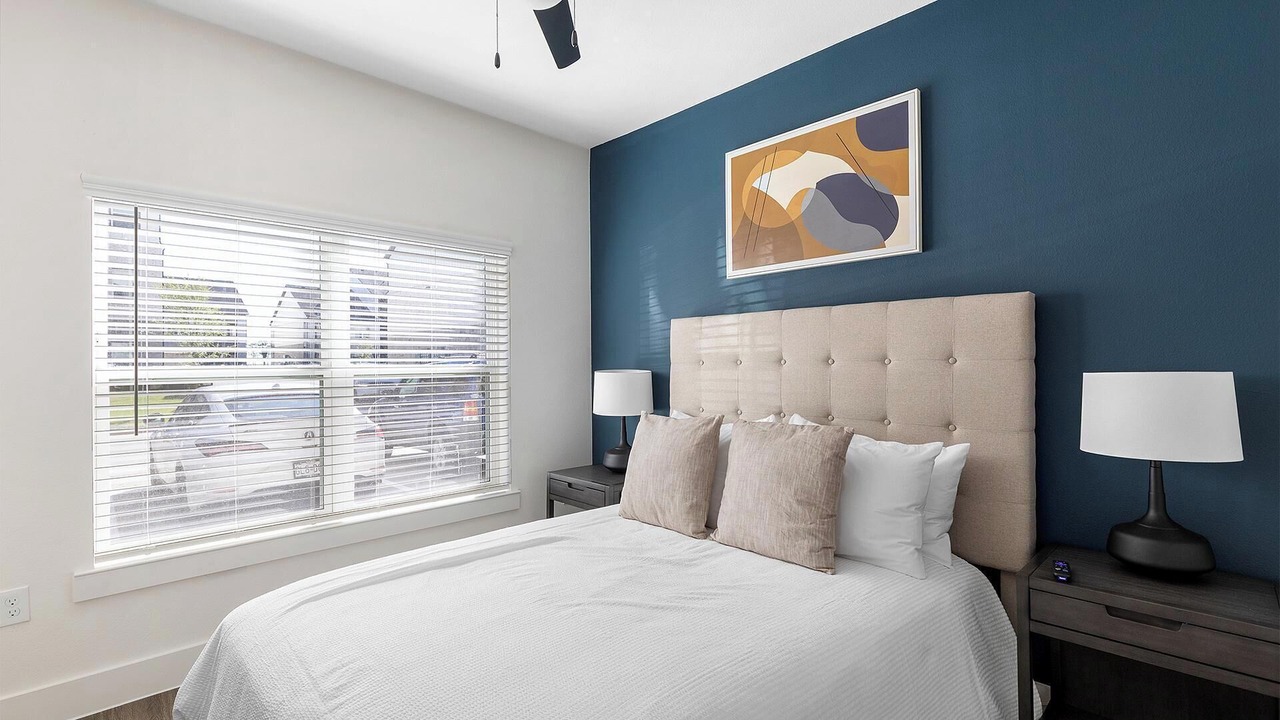 Photo of Bedroom in Venus