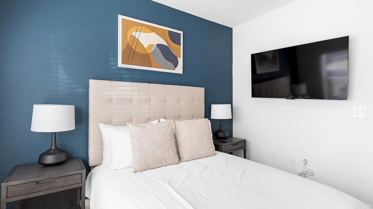 Photo of Bedroom in Venus