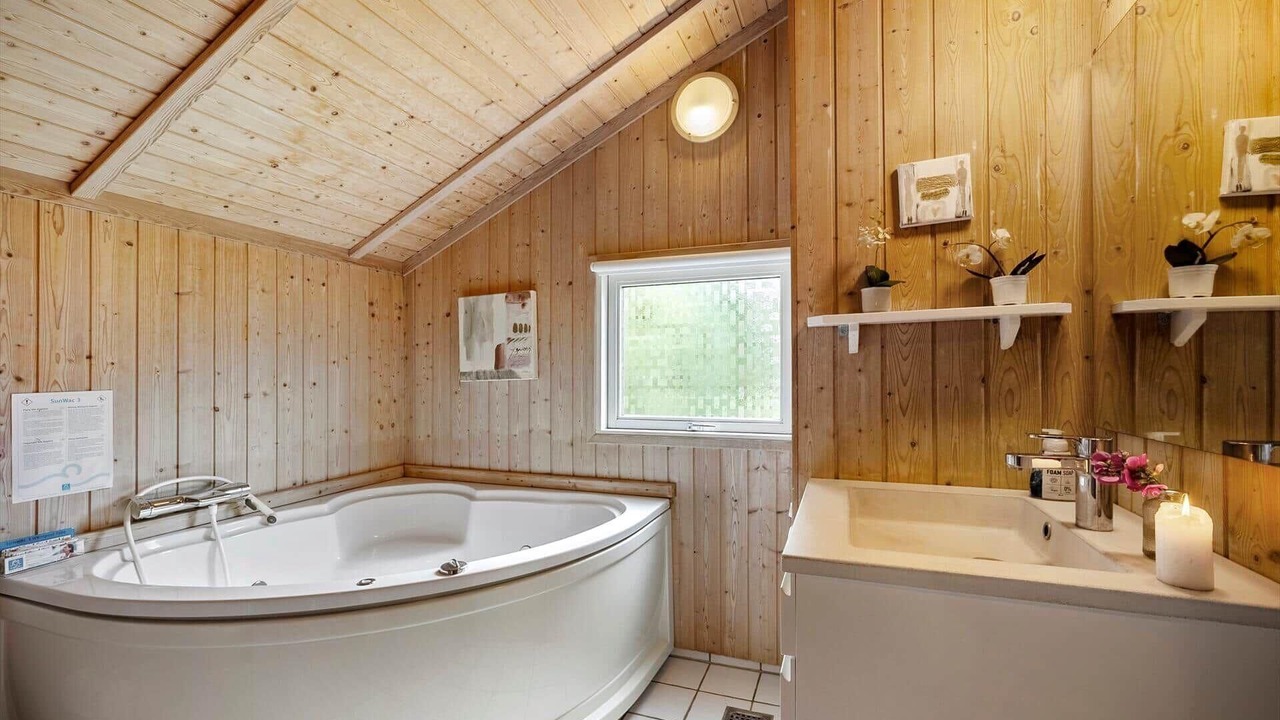 Photo of Bathroom in Store Kongsmark