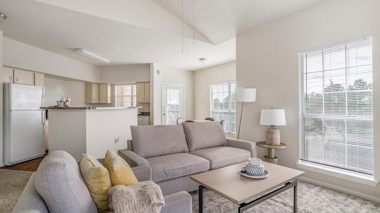 Photo of Livingroom in Southbelt/Ellington