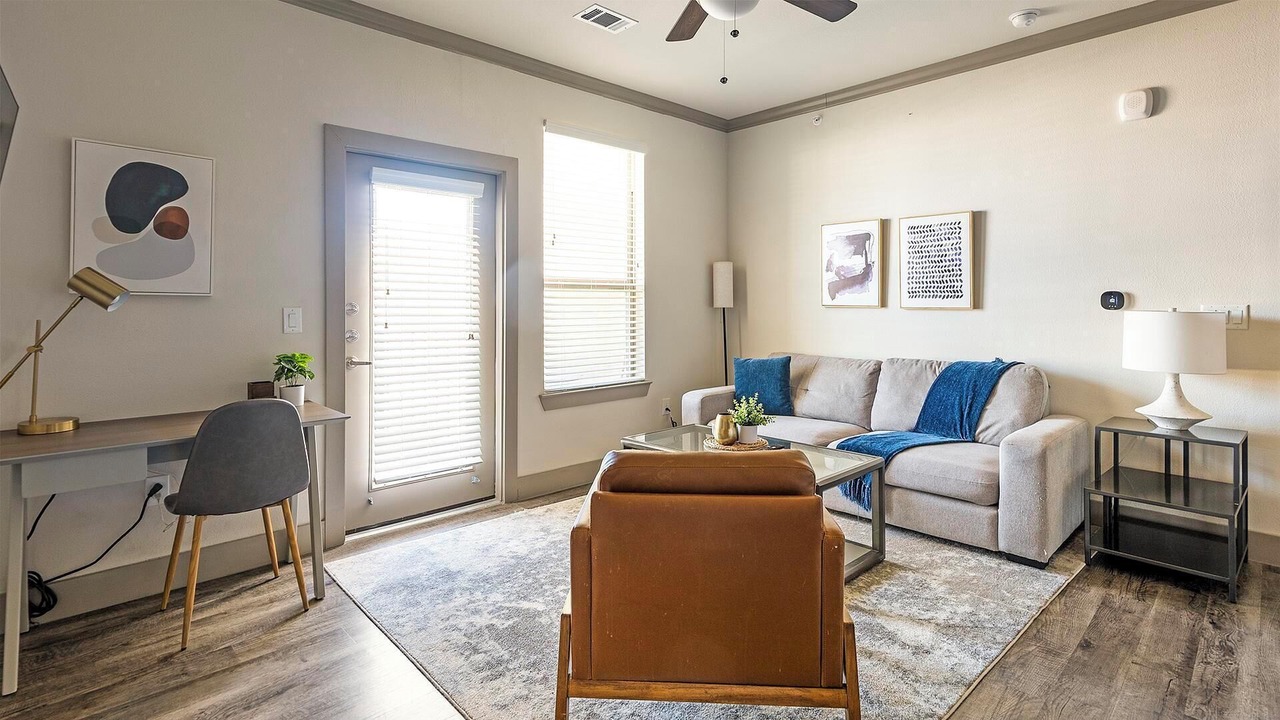 Photo of Livingroom in Manor