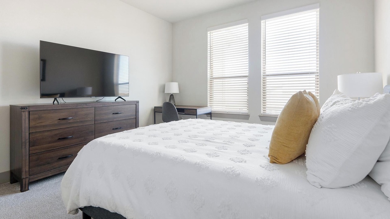Photo of Bedroom in Manor