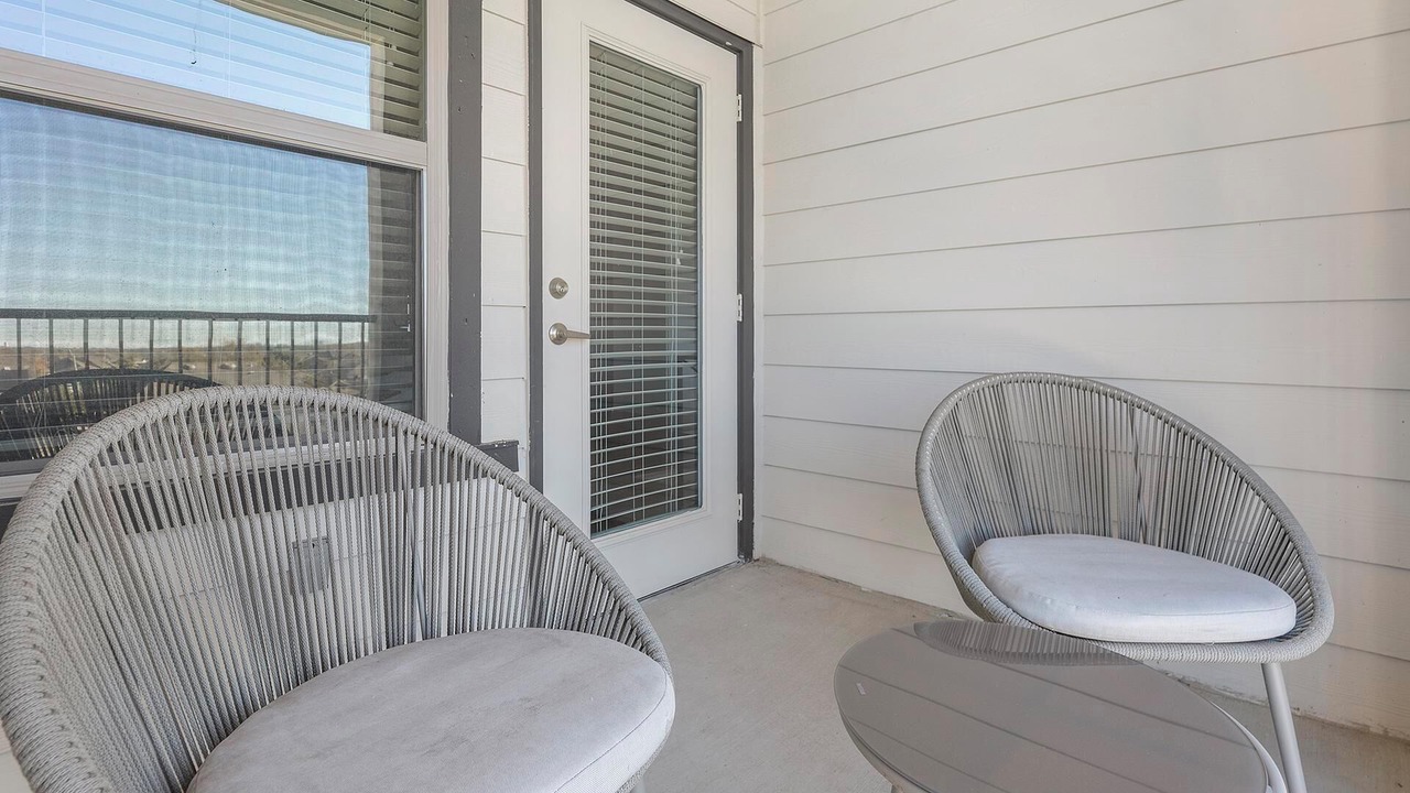 Photo of Patio Balcony in Manor