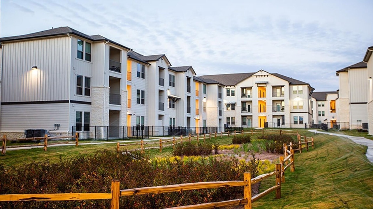 Photo of Outdoor in Manor