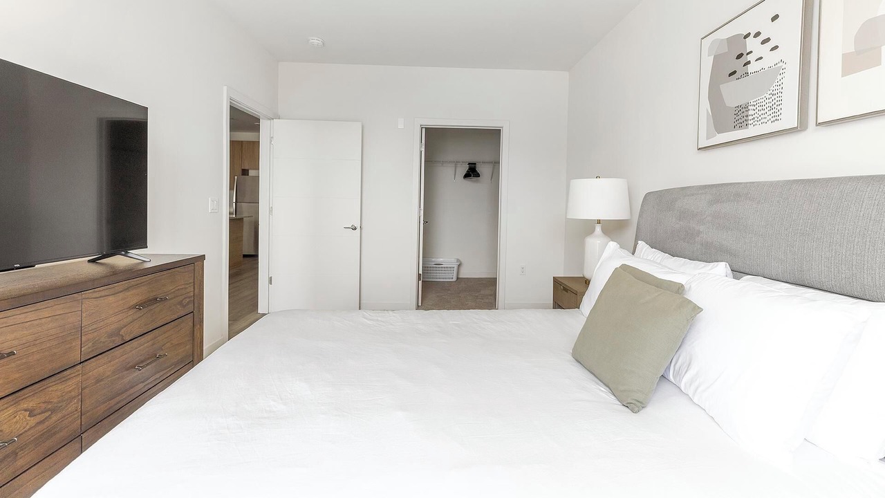 Photo of Bedroom in Carteret