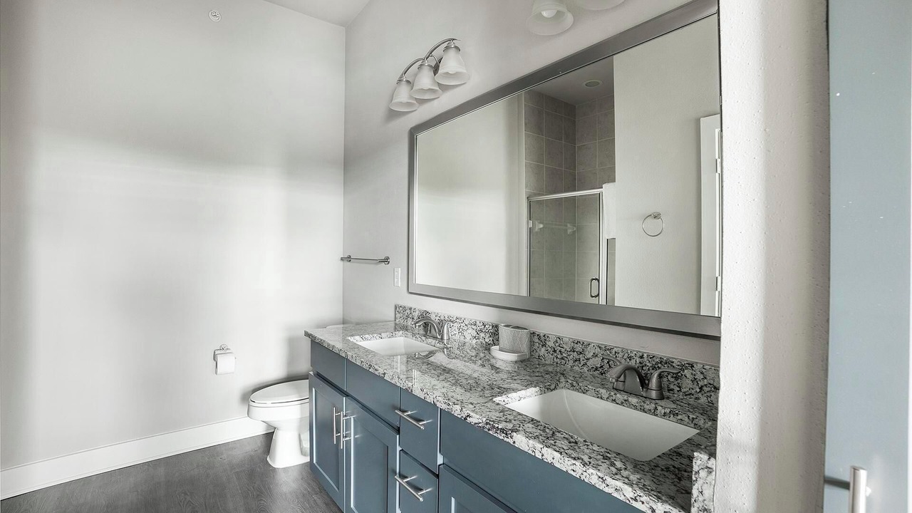 Photo of Bathroom in Nassau Bay