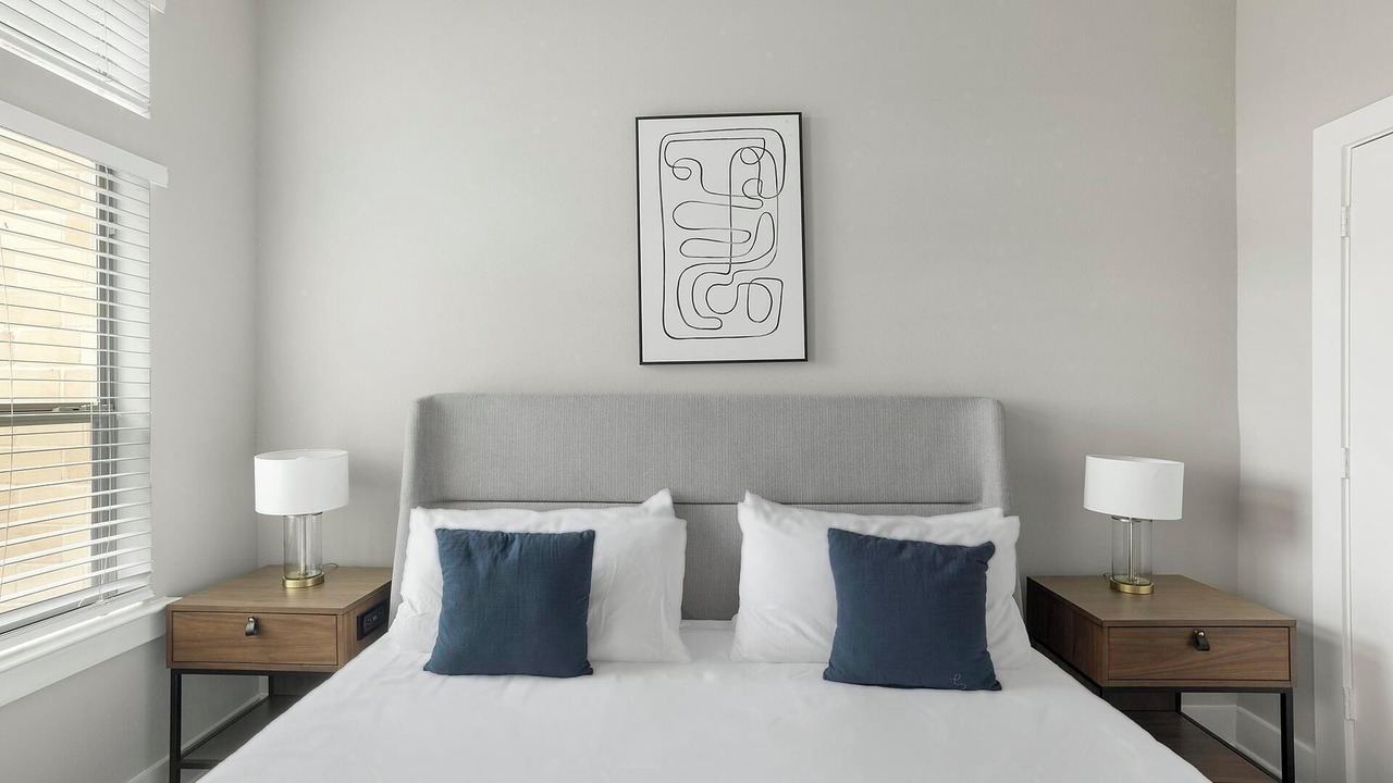 Photo of Bedroom in Nassau Bay