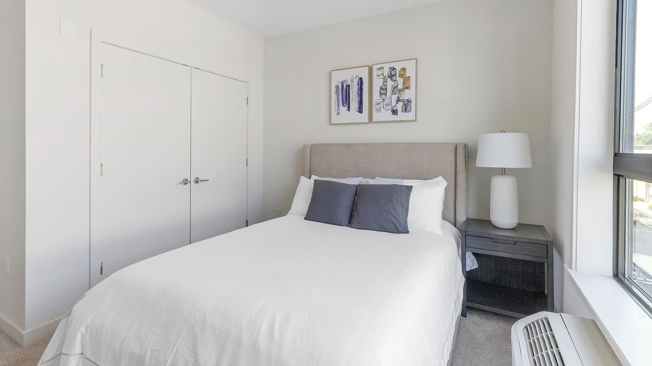 Photo of Bedroom in Carteret