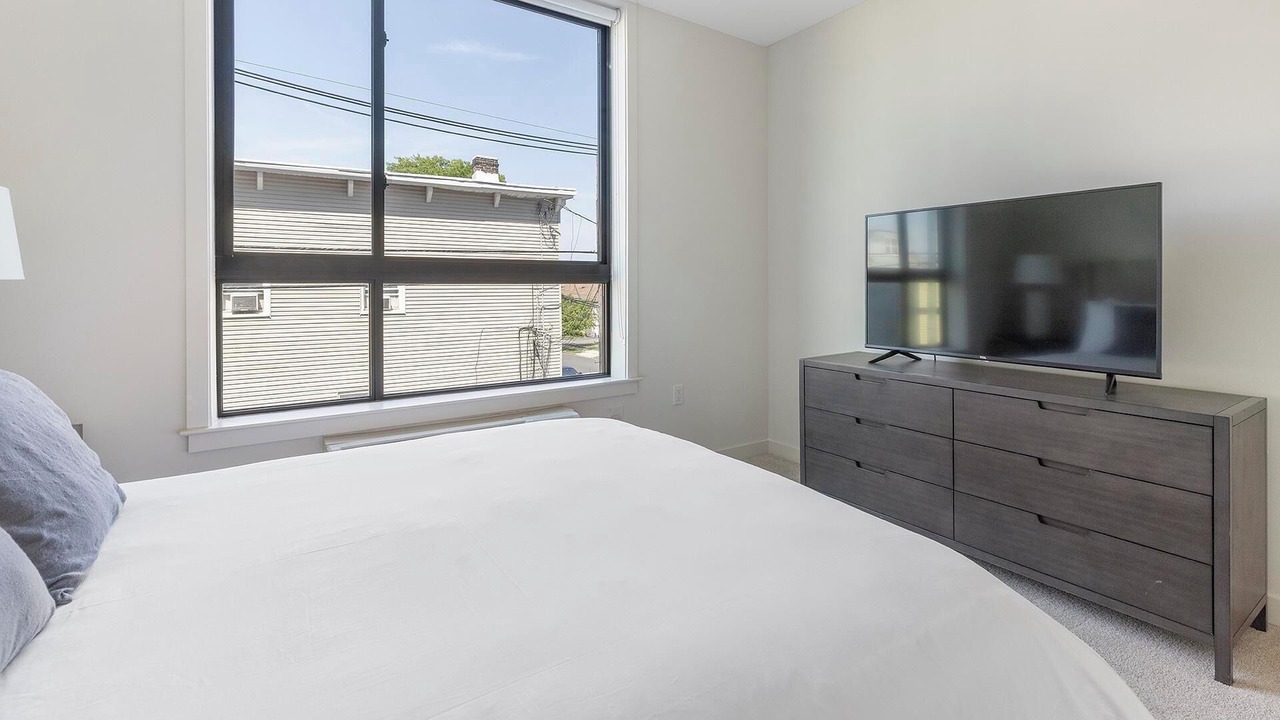 Photo of Bedroom in Carteret