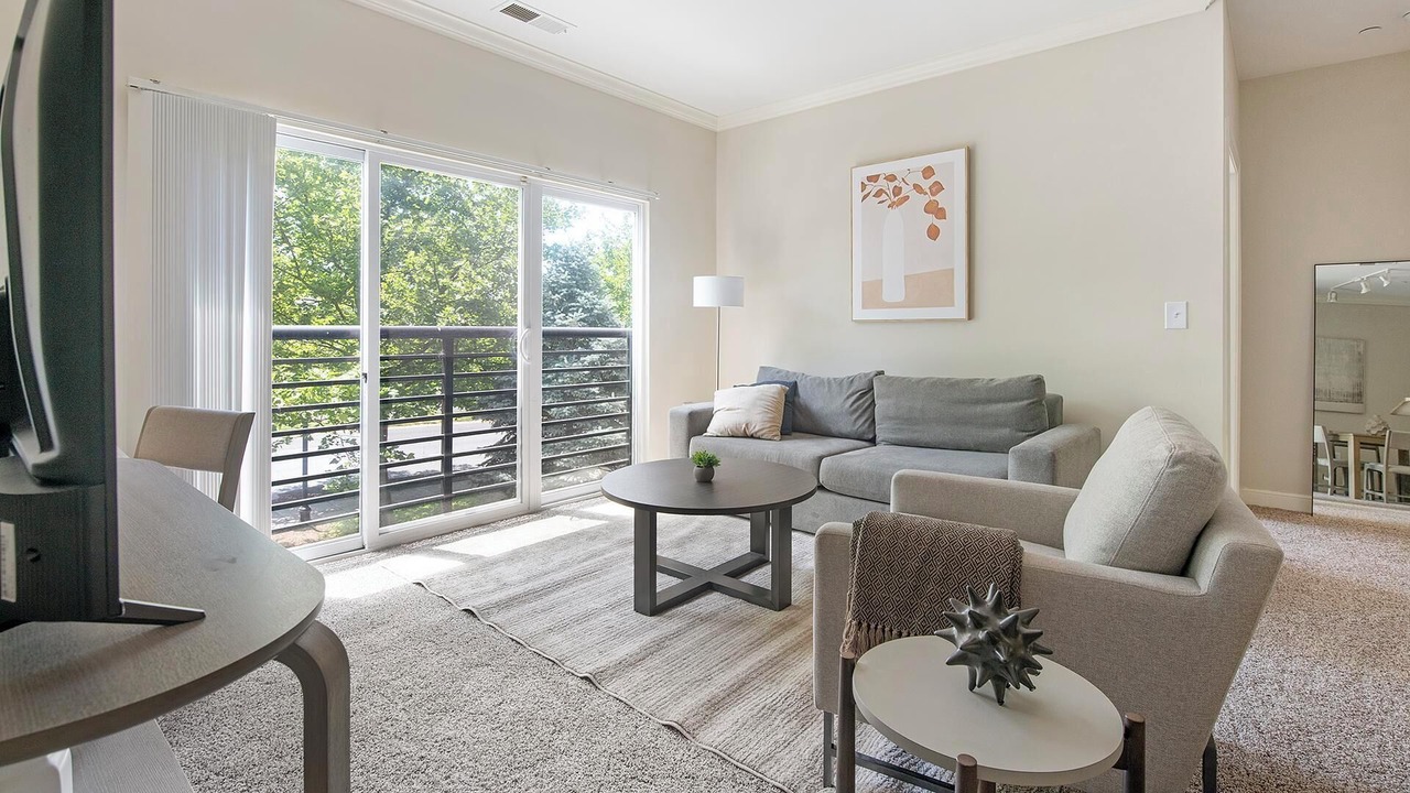 Photo of Livingroom in Chillum