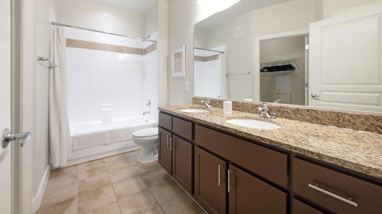 Photo of Bathroom in Chillum