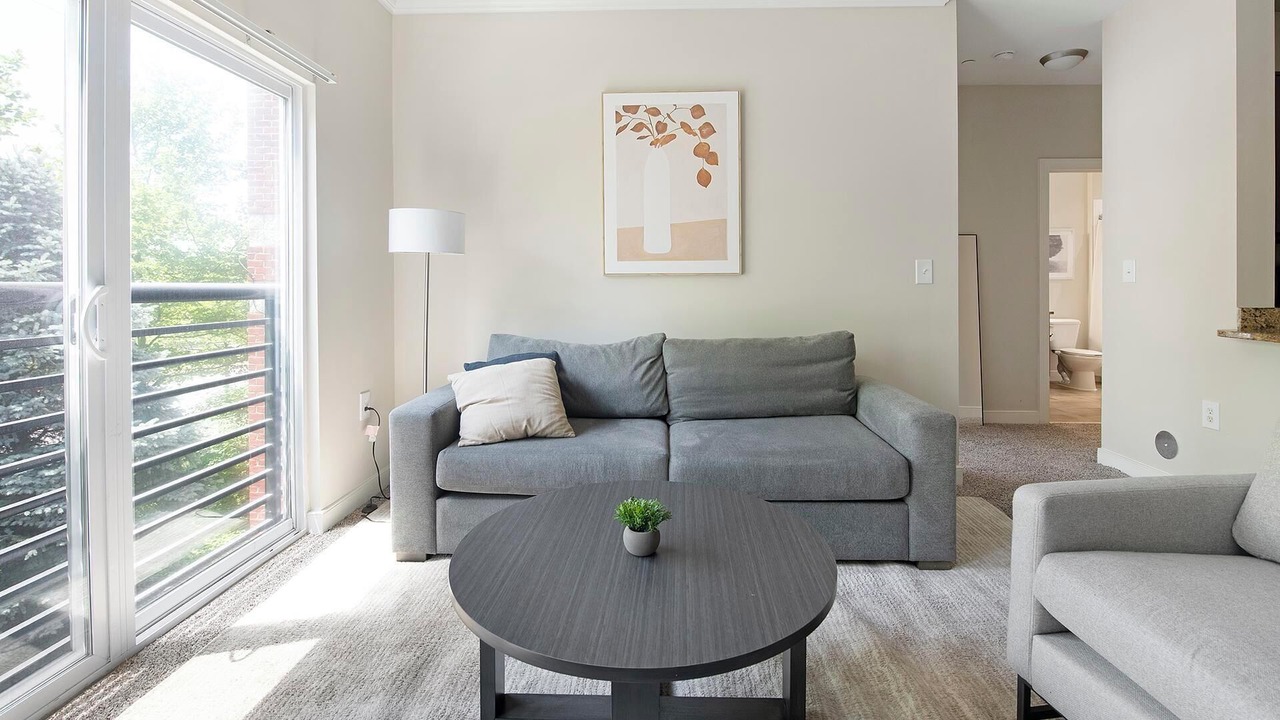 Photo of Livingroom in Chillum