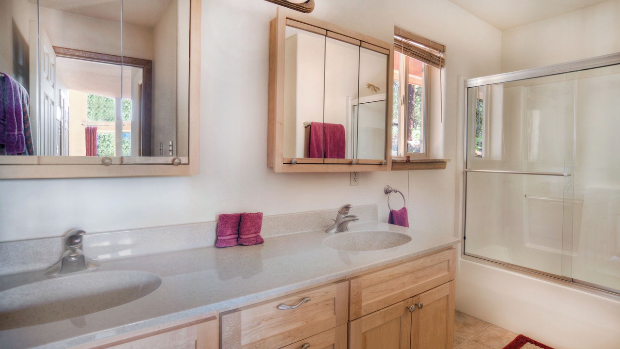 Photo of Bathroom in Forest Lakes