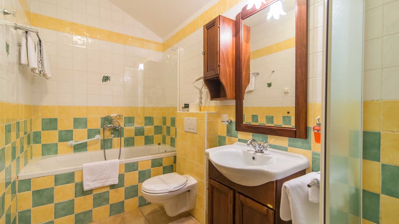 Photo of Bathroom in Mirce