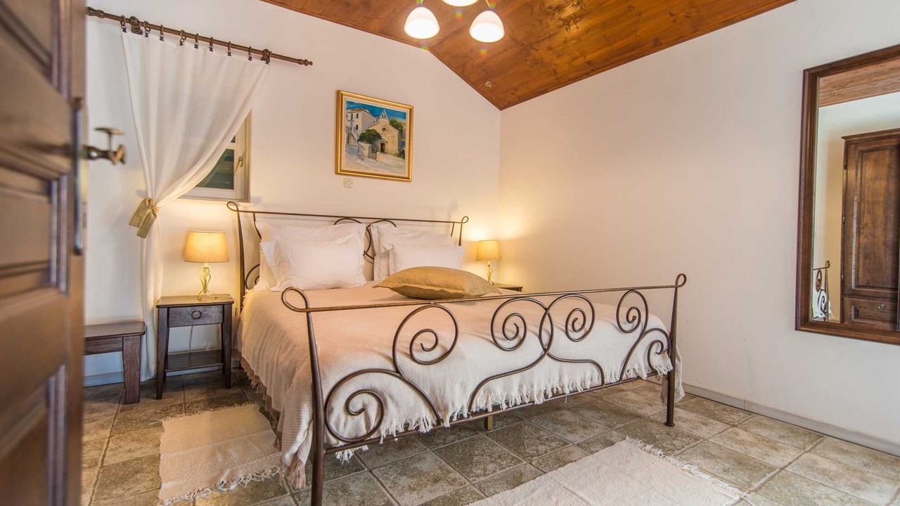 Photo of Bedroom in Mirce